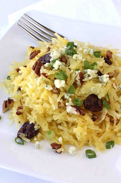 Post image for Guest Post: Dara of ‘Cookin Canuck’ Presents Spaghetti Squash with Gorgonzola, Dried Cherries & Pecans