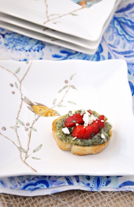 Pesto & Roasted Red Pepper Crostini