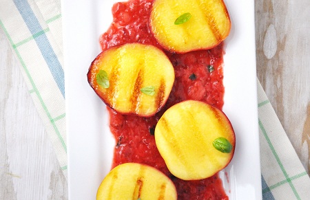 Grilled Peaches with Velvety Strawberry Basil Sauce