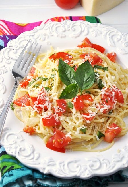 Bruschetta Spaghetti Recipe is a ten minute pasta recipe that is sure to please everyone.