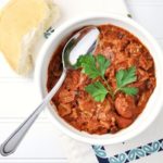 SLOW COOKER SRIRACHA ROAST BEEF CHILI RECIPE