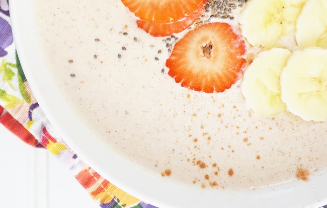 Banana Bread Protein Smoothie Bowl